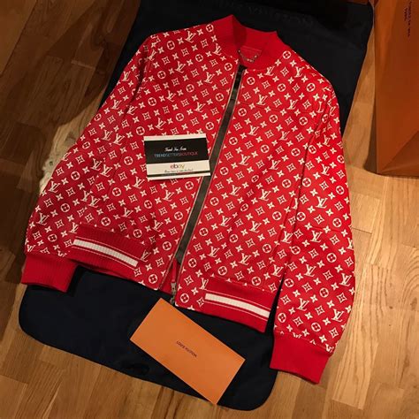 portafoglio supreme louis vuitton replica|supreme x louis vuitton jacket.